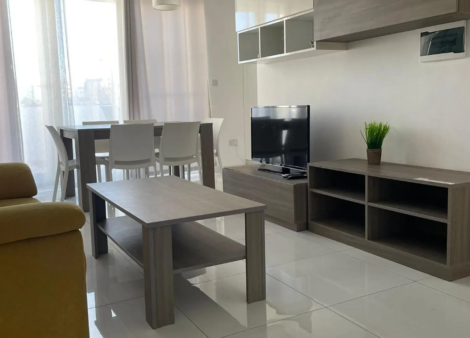 Msida Suites 0*,